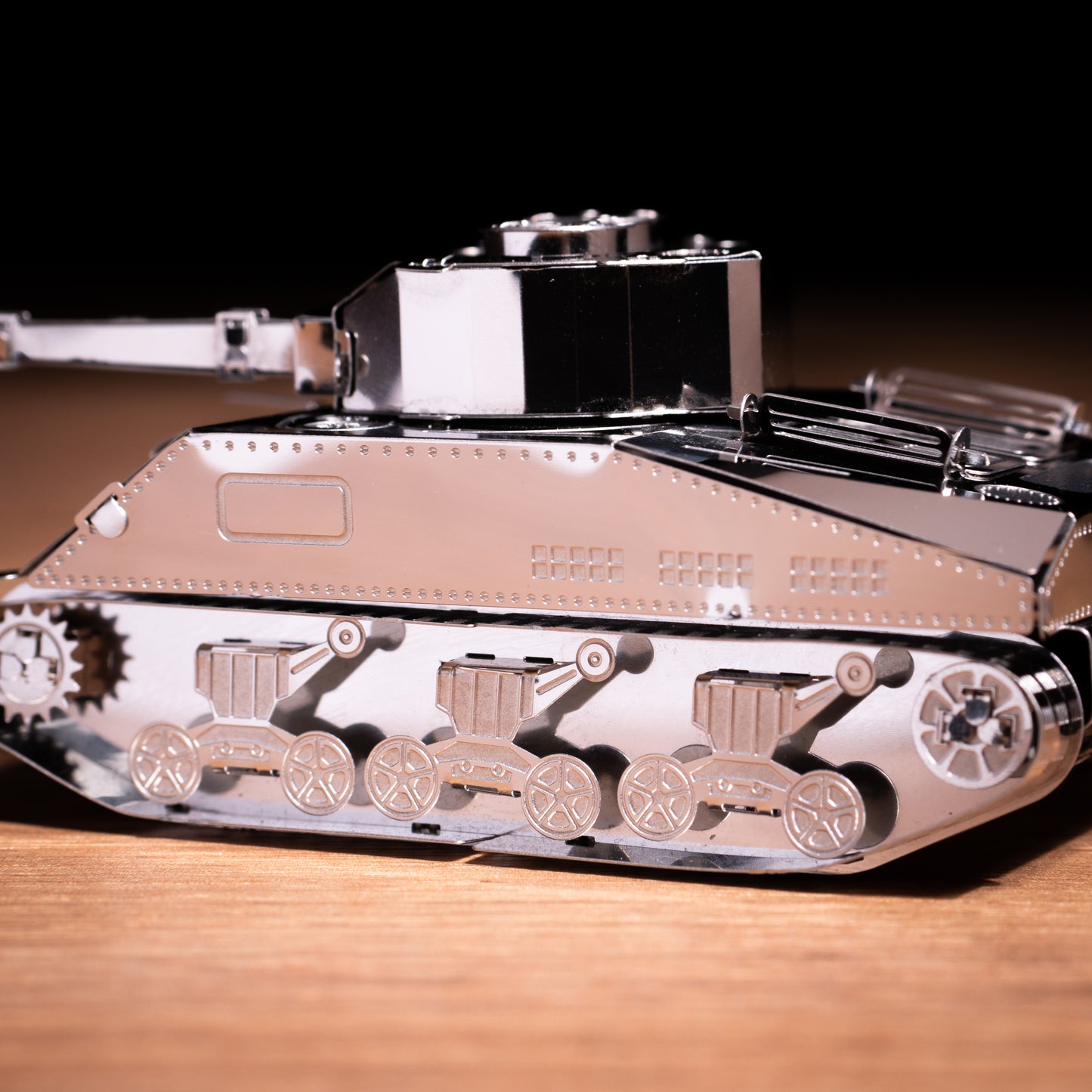 Metal Time - M4 Sherman Model Silver